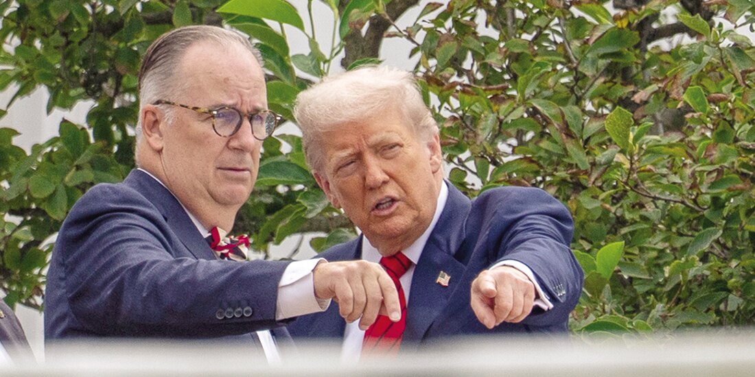 Donald Trump, presidente de EU, y el arquitecto James McCrery, en la Casa Blanca.