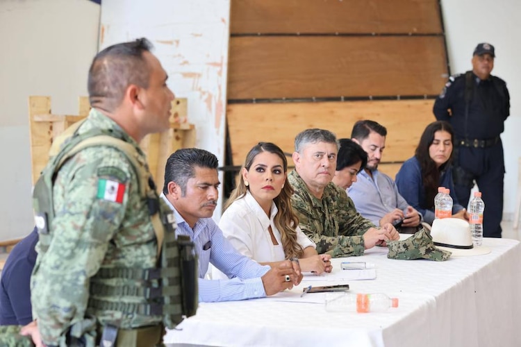 "La mejor manera de honrar a quienes ya no están con nosotros, es logrando la paz para ese municipio", destacó la gobernadora Evelyn Salgado