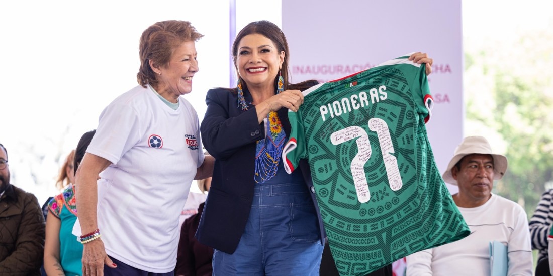 Clara Brugada inaugura canchas ‘Pioneras del 71’; pide llevar el Mundial a todos los territorios.