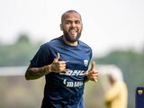 Dani Alves, durante su práctica con los Pumas.