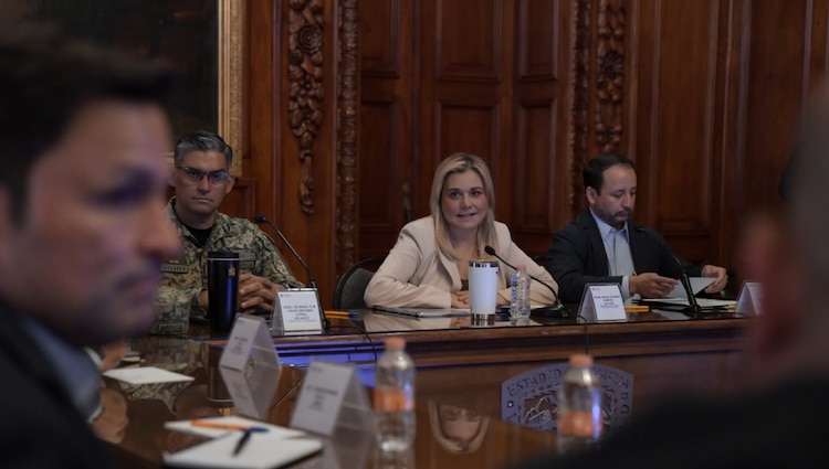 La Gobernadora del Estado, Maru Campos, encabezó la sesión de trabajo con el consejo directivo del sector extractivo.