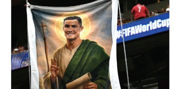 DE COMANDANTE A SANTO EN LA JUSTA