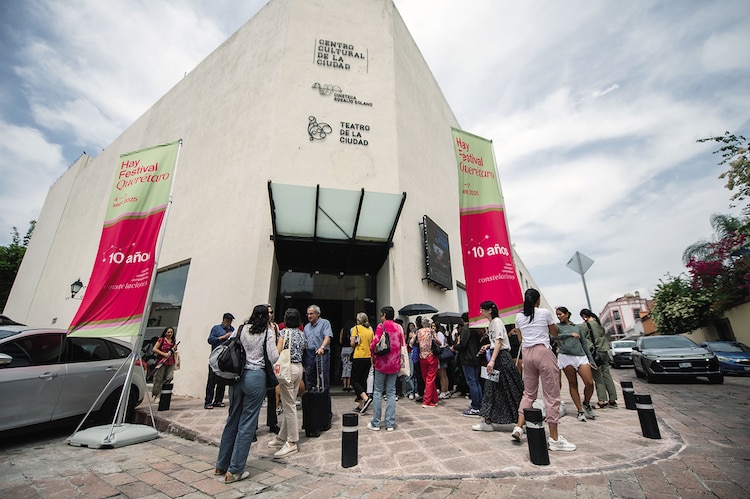La charla entre Diego Luna y Diego del Río en el Festival, fue de las más concurridas. La fila de asistentes daba la vuelta a la calle.