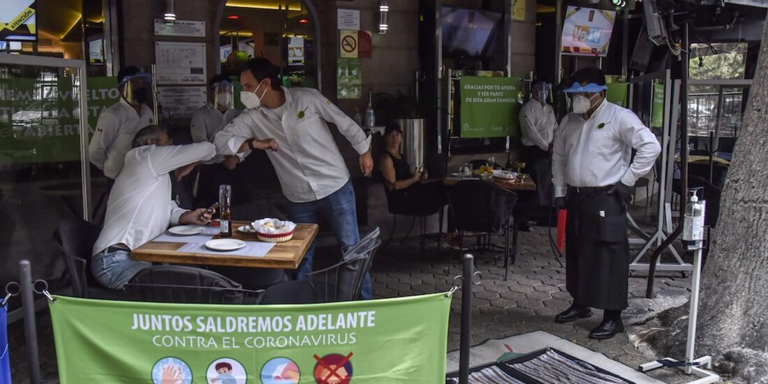 En el primer día de reanudación durante el semáforo naranja, medidas de separación e higiene y poca clientela