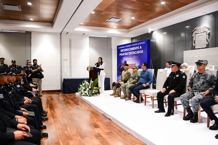 Autoridades estatales y militares respaldan la estrategia de seguridad y paz social en Aguascalientes.
