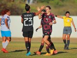 Futbolistas de la Selección Mexicana Femenil festejan uno de sus goles contra Anguila.
