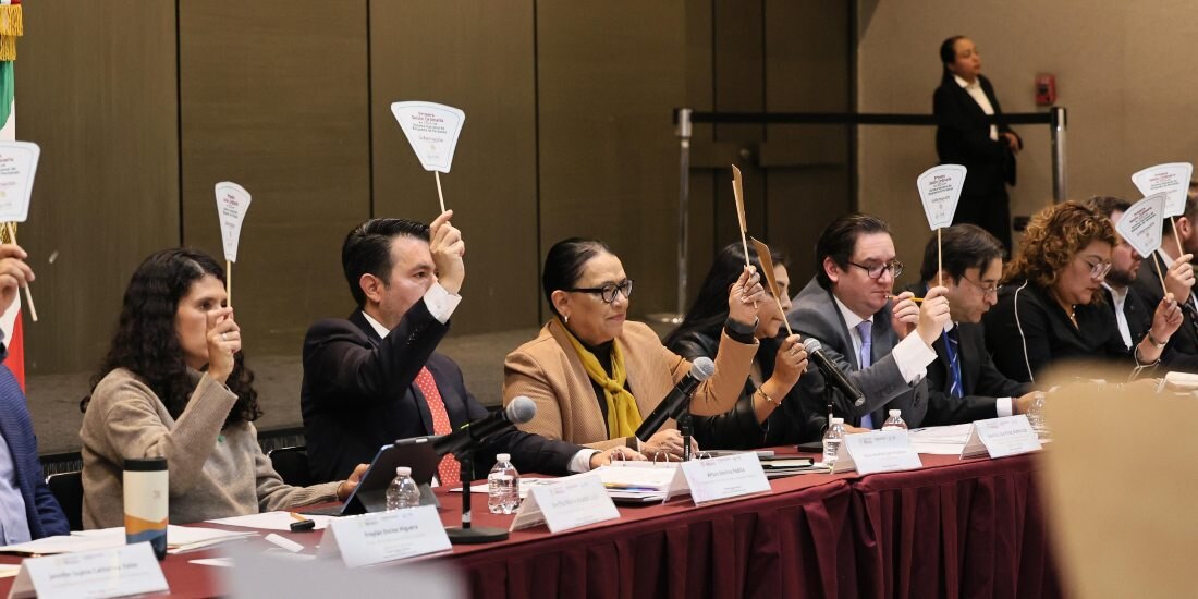 Rosa Icela Rodríguez encabeza primera sesión del Sistema Nacional de Búsqueda de Personas.