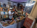 Asistentes a la 37 Feria Internacional del Libro de Antropología e Historia, el 16 de agosto de 2026.