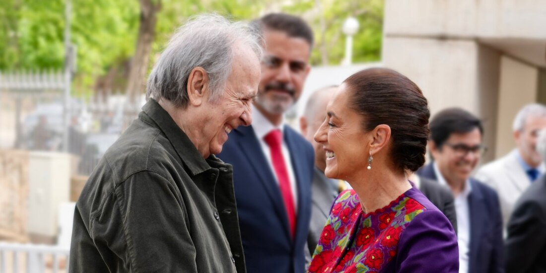 Claudia Sheinbaum, presidenta de México, se reúne con el cantautor español Joan Manuel Serrat.