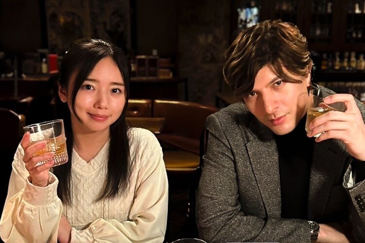 Saito Kyoko da vida a Mao y Shirota Yu, interpreta el papel de Hajime.