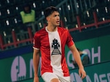 César Montes en acción durante un juego del Lokomotiv Moscú.