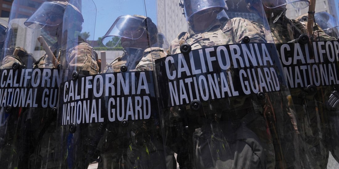 Suman cinco días de protestas en Los Ángeles contra operaciones migratorias.