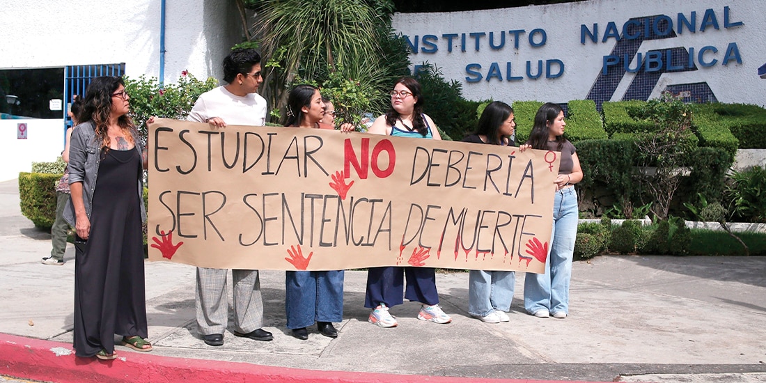 EL 15 de septiembre, estudiantes protestaron por el feminicidio de Claudia Tacoronte.