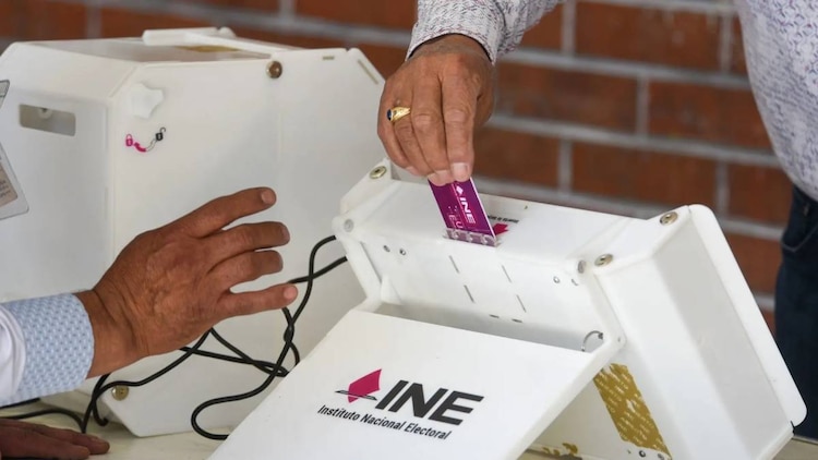 Ricardo Monreal Ávila, reconoció que la reforma relacionada con la nulidad de elecciones por injerencia extranjera no podría aplicarse en el proceso electoral de 2027.