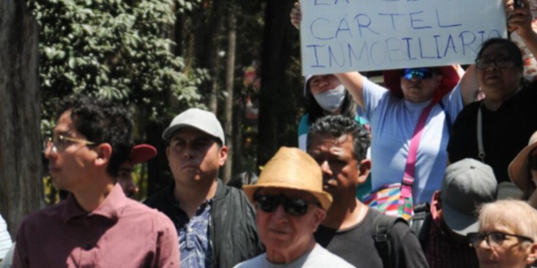 Habitantes de la Benito Juárez protestan contra el Cártel Inmobiliario, en 2024.