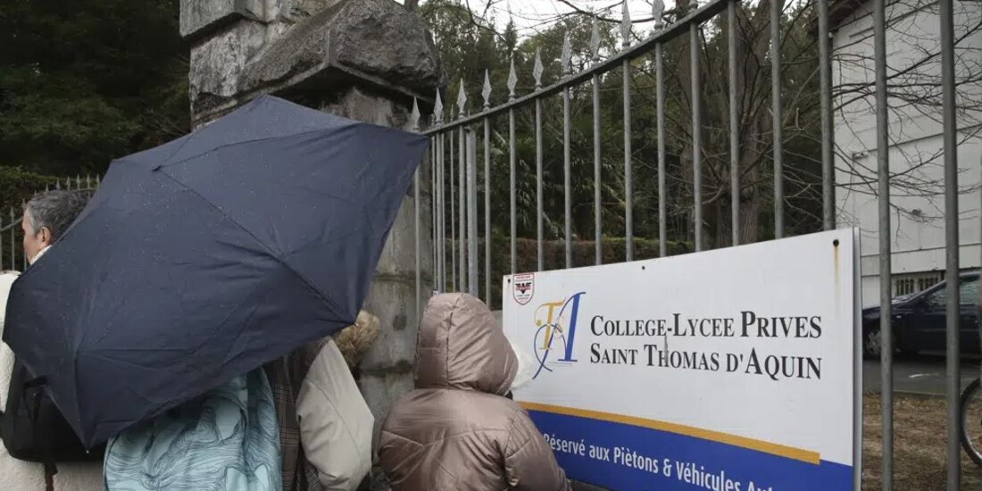 El ataque a puñaladas ocurrió al interior del colegio católico Saint-Thomas d’Aquin, al suroeste de Francia.
