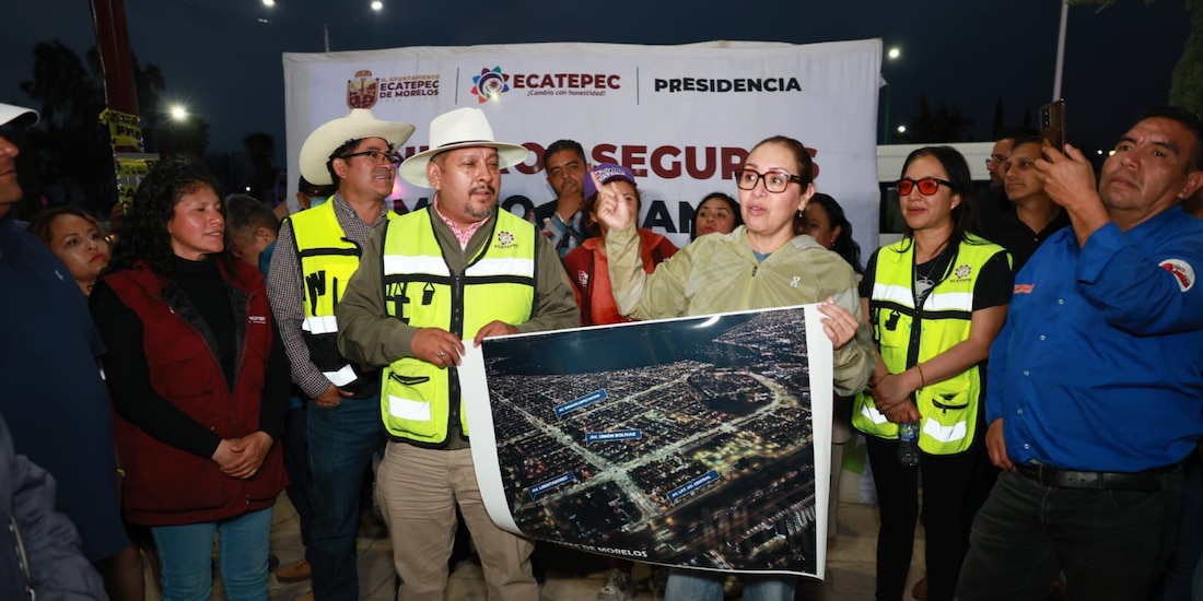 La alcaldesa Azucena Cisneros Coss encabeza la inauguración del Sendero Seguro en el fraccionamiento Las Américas.