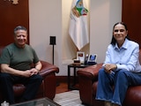 Ariadna Montiel visitó a Julio Menchaca durante su gira de trabajo en Hidalgo.