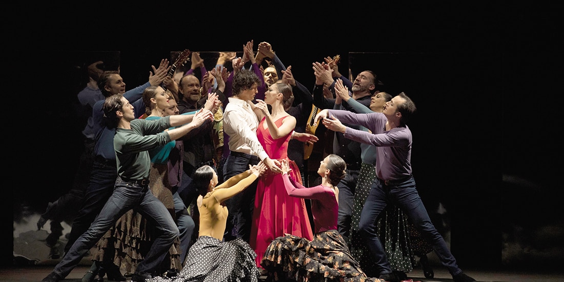 ANTONIO GADES presentará la clásica
Carmen.