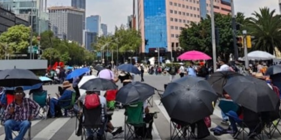 Maestros en protesta este viernes.