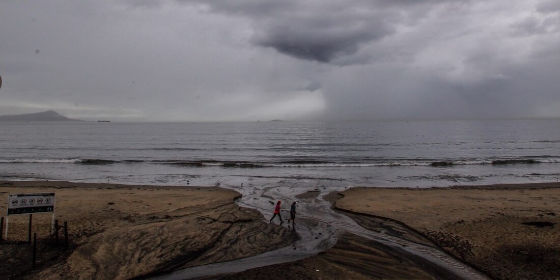 Ante el inminente paso de la Tormenta Tropical "Lester", autoridades de Guerrero alista 651 refugios temporales.