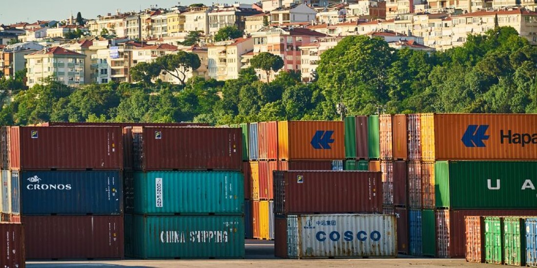 El reto de la región es que no hay confinamientos definitivos ante la pandemia de COVID-19, añadió.