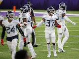Jugadores del conjunto de Tennesse en su partido de la Semana 3 contra Minnesota Vikings.