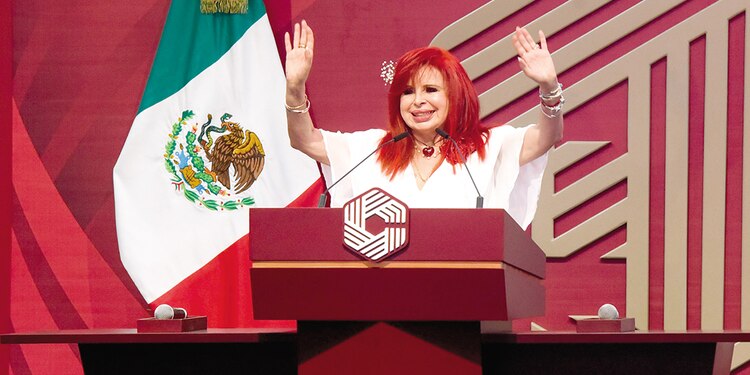 La gobernadora de Campeche, Layda Sansores San Román, al presentar su 4.o Informe de Gobierno, el 1.o de agosto del 2025.