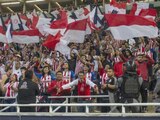 Aficionados de Chivas durante un partido del equipo en la Liga MX en el Estadio Akron.