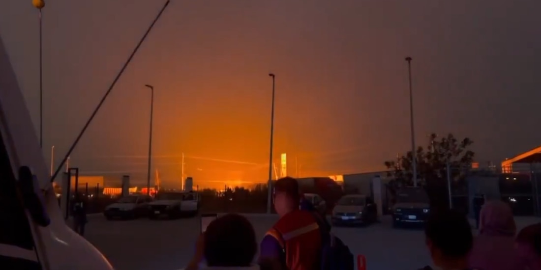 Así fue el "espectáculo de luces" que sorprendió a habitantes de Saltillo, Coahuila.