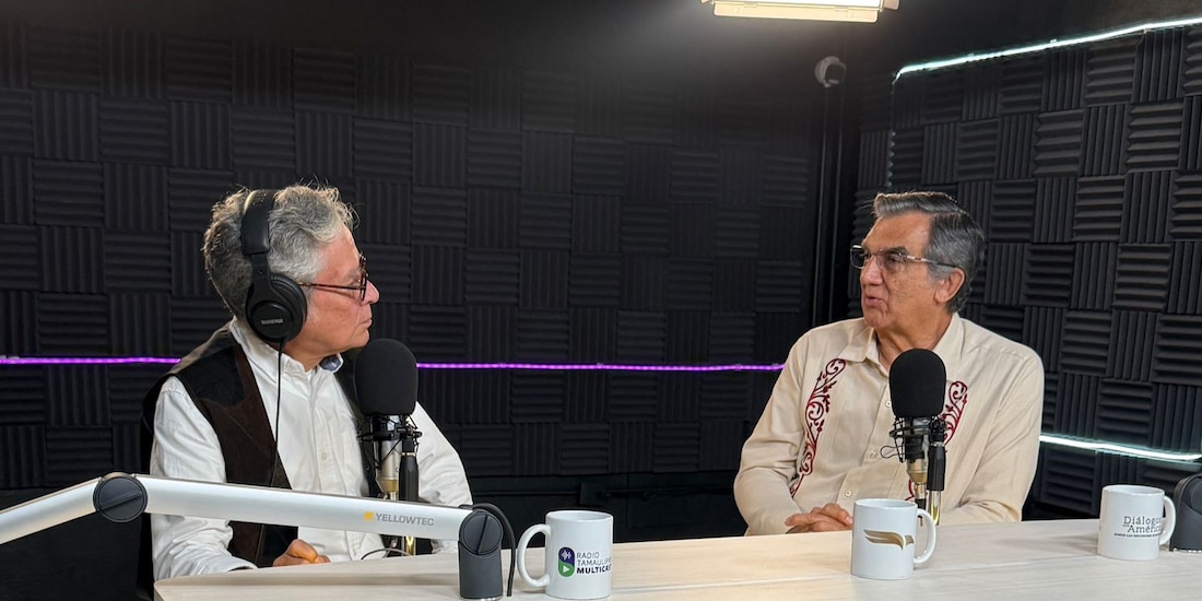 El gobernador de Tamaulipas, Américo Villarreal, durante el programa "Diálogos con Américo".