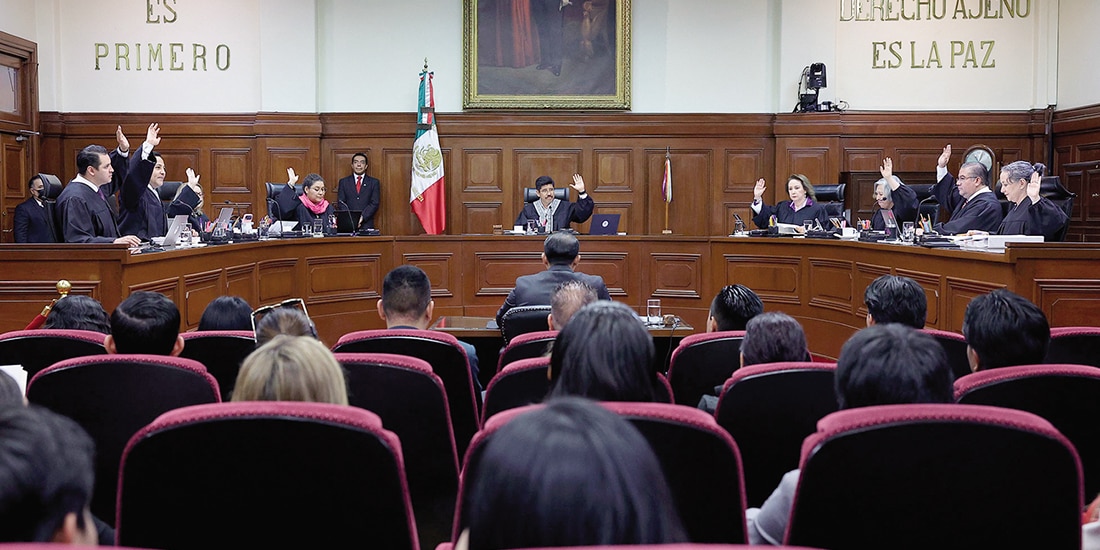 Votación de los ministros de la Suprema Corte, ayer, en sesión ordinaria.