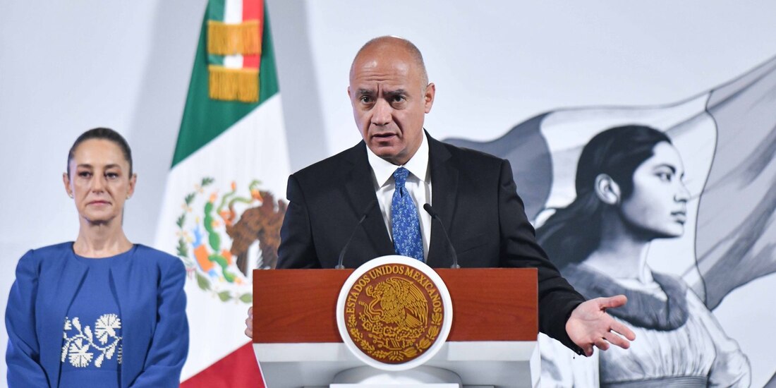 Jesús Antonio Esteva, secretario de Infraestructura, Comunicaciones y Transportes,