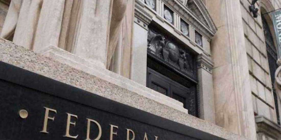 Fed lanza apuesta mayor para contener crisis