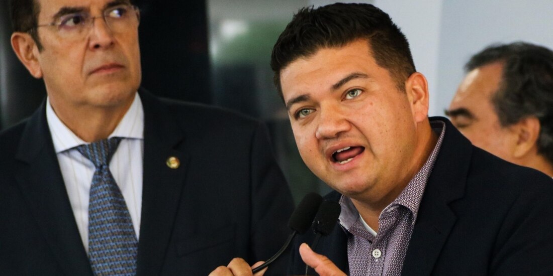 Senador de Morena, Ovidio Peralta