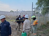 Se derrumba túnel conectado a una toma clandestina en Acolman, Edomex.