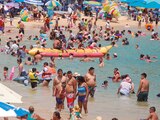 Playas de Acapulco lucieron abarrotadas en estas vacaciones de Semana Santa.