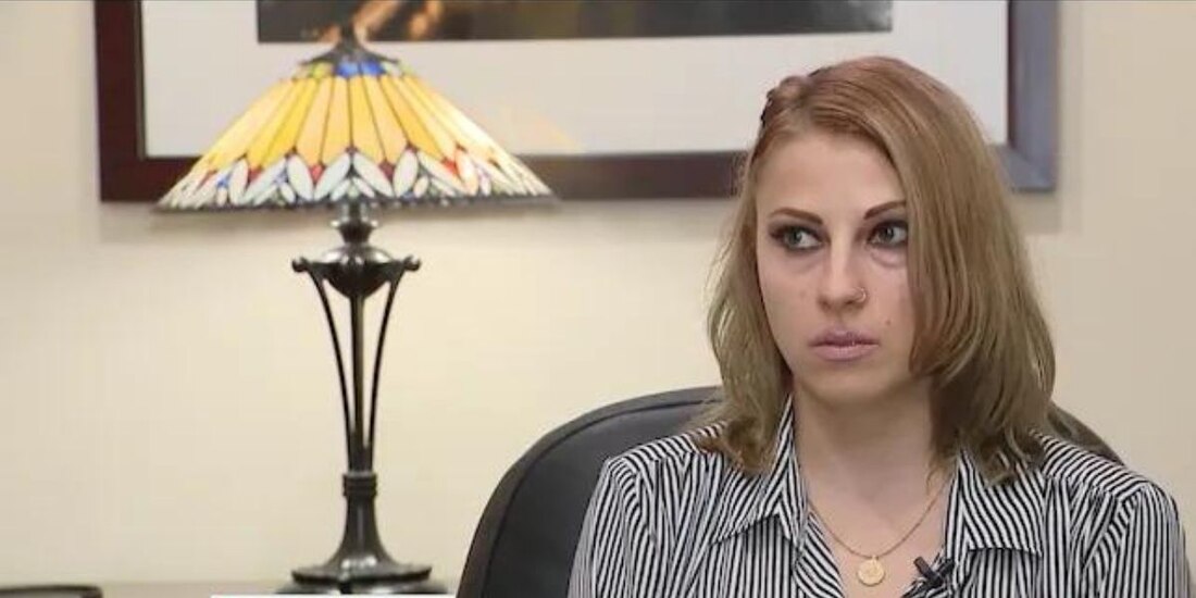 Rebecca Firlit apeló la decisión del juez, ya que la consideró un exceso de autoridad; afirma que sólo se ha podido comunicar con su hijo vía telefónica.