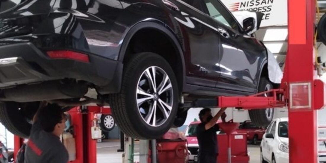 Nissan recomienda a los padres de familia que van a llevar a sus hijos a clases tener sus unidades en óptimo estado.