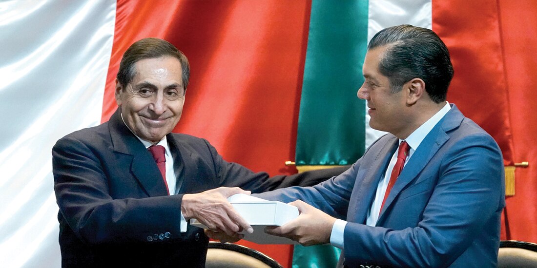 Rogelio Ramírez de la O y Sergio Gutiérrez, ayer en la Cámara de Diputados.