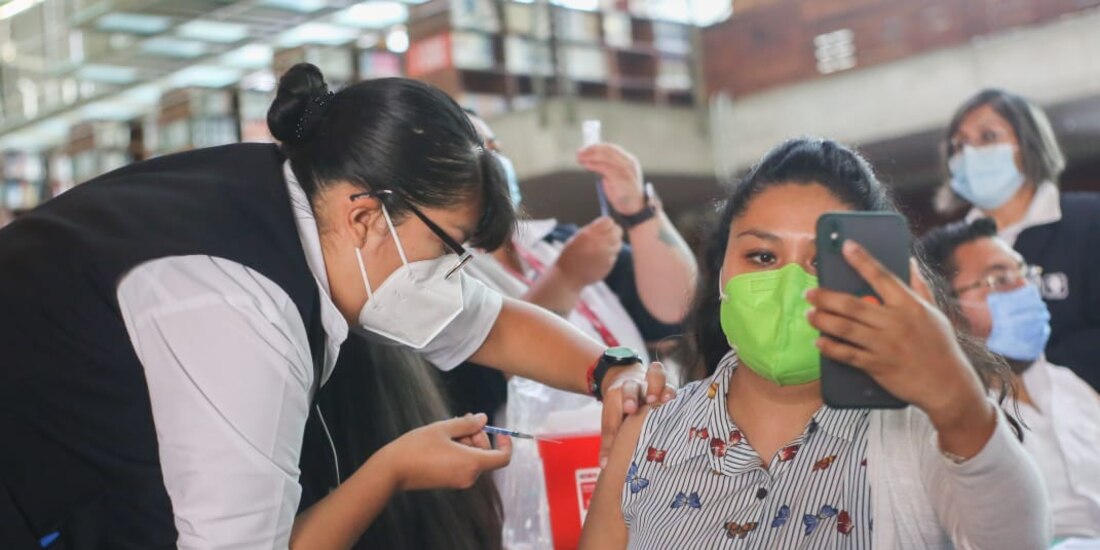 Hasta el momento, hay 45 millones 952 mil 314 personas beneficiadas con la vacuna contra COVID-19.