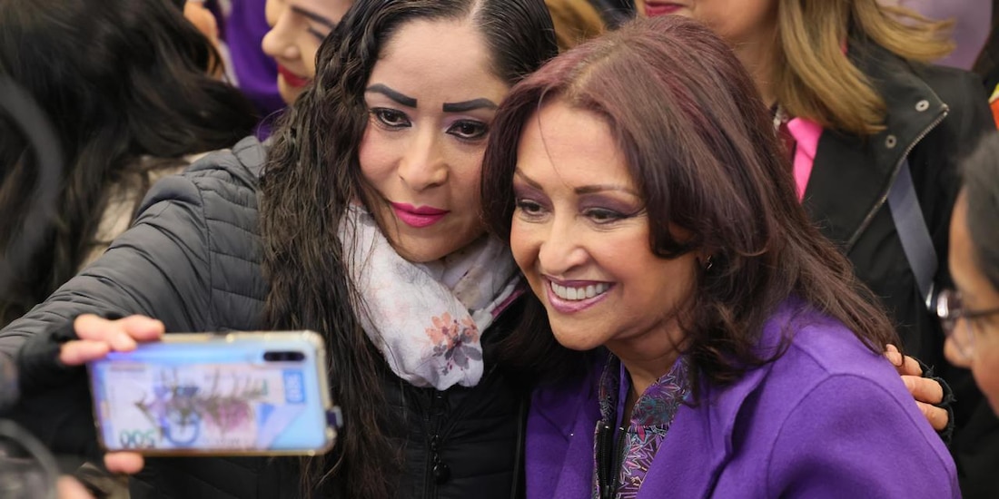 La gobernadora de Tlaxcala, Lorena Cuéllar Cisneros, ayer