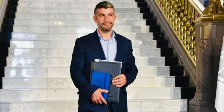 el alcalde de Miguel Hidalgo, Mauricio Tabe, sostuvo que el Gobierno de la Ciudad de México debe ser quien responda a la ciudadanía por la escasez de agua.