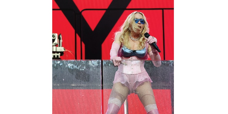 LA ESTRELLA del pop, ayer en el Times Square, en Manhattan
