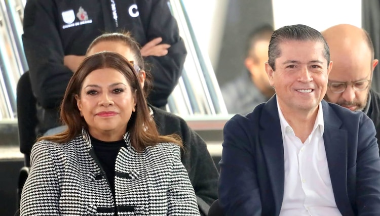La Jefa de Gobierno, Clara Brugada, y el alcalde de Coyoacán, Giovani Gutiérrez.