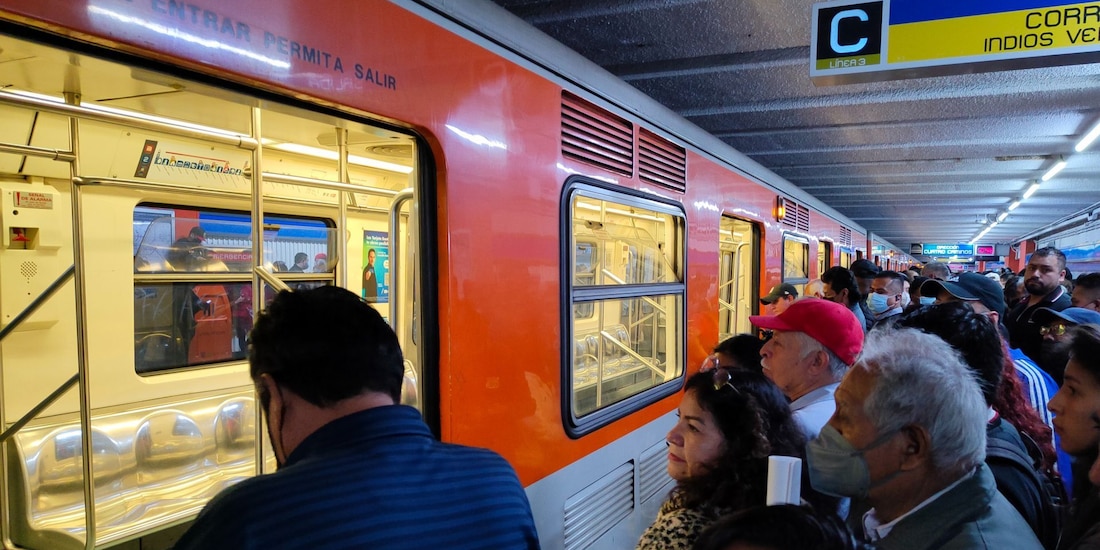 Línea 2 del Sistema de Transporte Colectivo Metro.