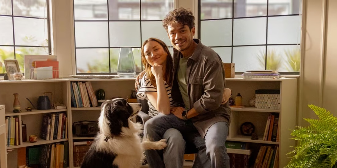 Enloqueciendo Contigo es una serie de comedia con Regina Blandón y Memo Villegas.