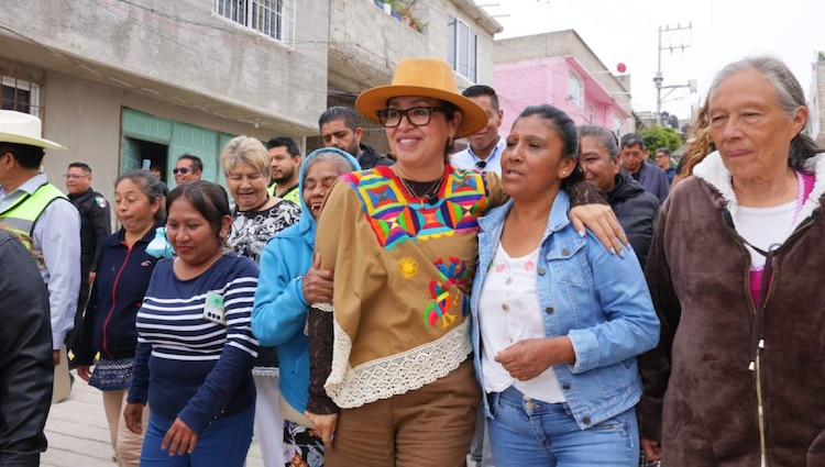 La vialidad beneficiada con infraestructura peatonal y banquetas corresponde a la Tercera Cerrada de Rubén Darío.