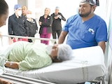 Claudia Sheinbaum, ayer, en su visita a los hospitales de Quintana Roo.