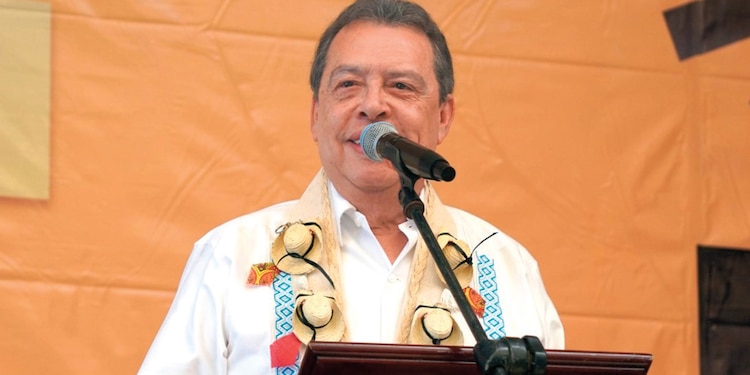 ÁNGEL AGUIRRE fue detenido el 6 de agosto de 2026, acusado de desaparición forzada de personas y delitos contra la administración de justicia por la Fiscalía General de la Republica